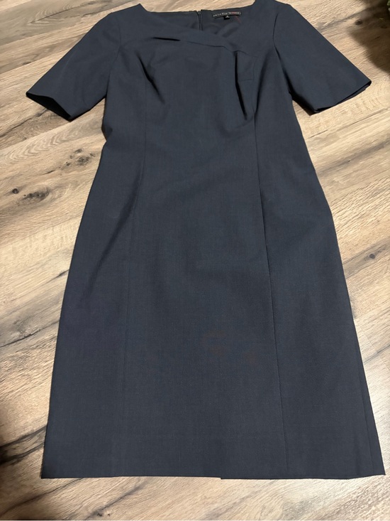 ANTONIO MELANI Dresses & Skirts - ANTONIO MELANI Navy Short-Sleeve Midi Sheath Dress, Like New , size 4